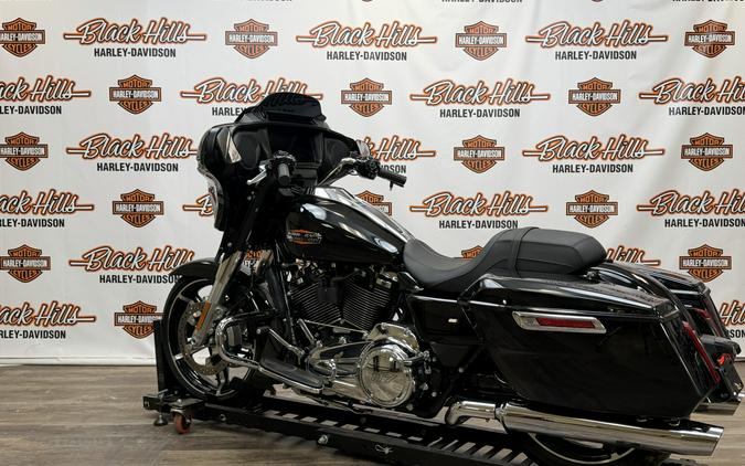 2024 Harley-Davidson® Street Glide® Vivid Black - Black Finish
