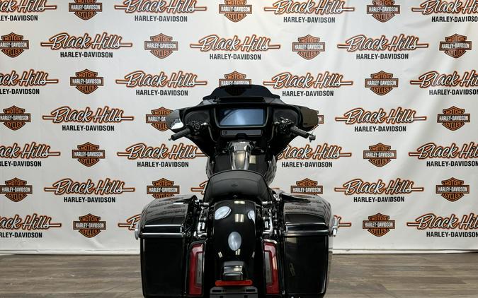 2024 Harley-Davidson® Street Glide® Vivid Black - Black Finish