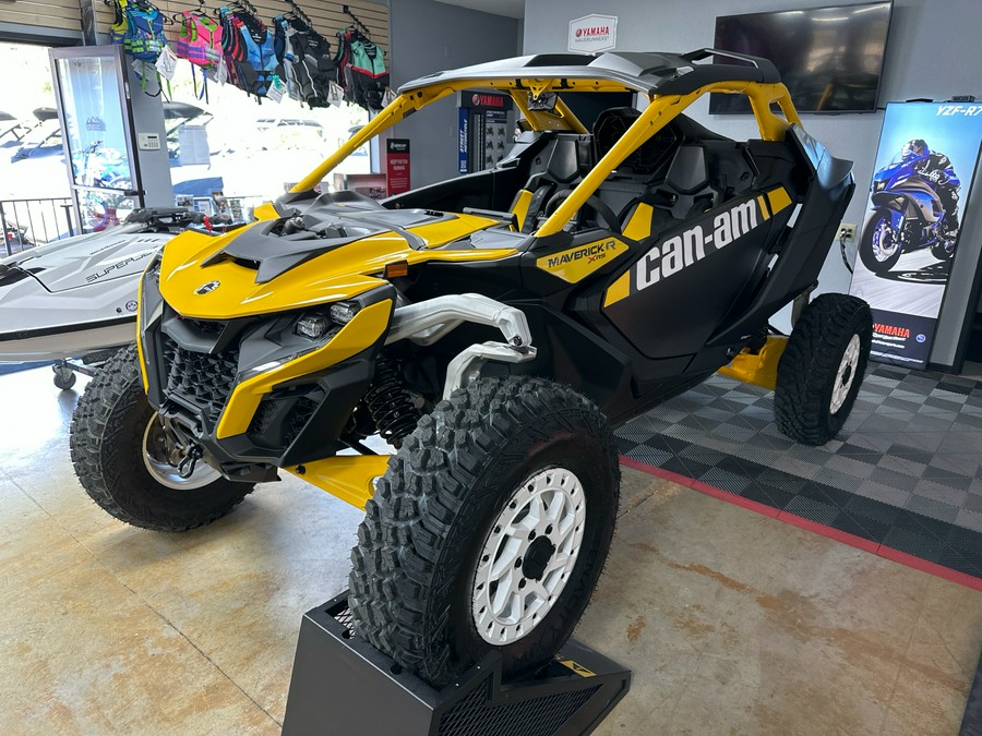 2024 Can-Am Maverick R X RS with Smart-Shox