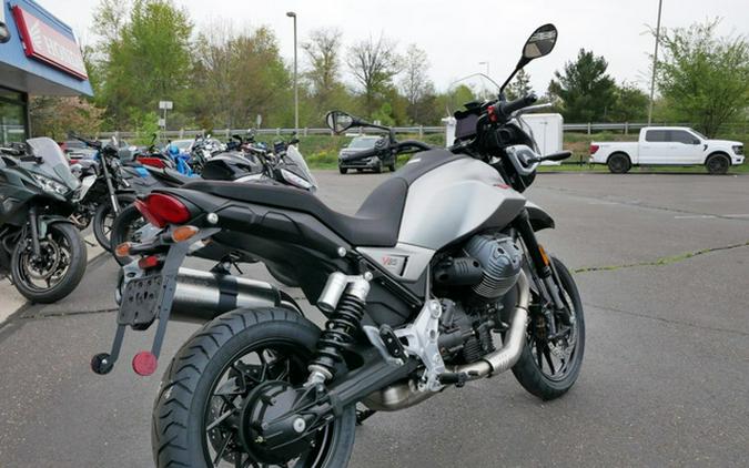 2025 Moto Guzzi V85 Strada