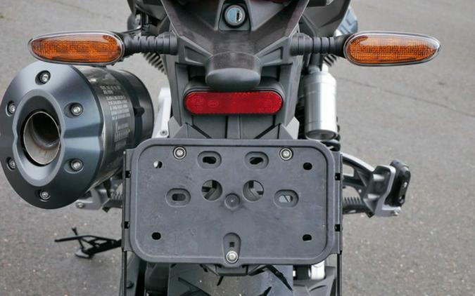 2025 Moto Guzzi V85 Strada