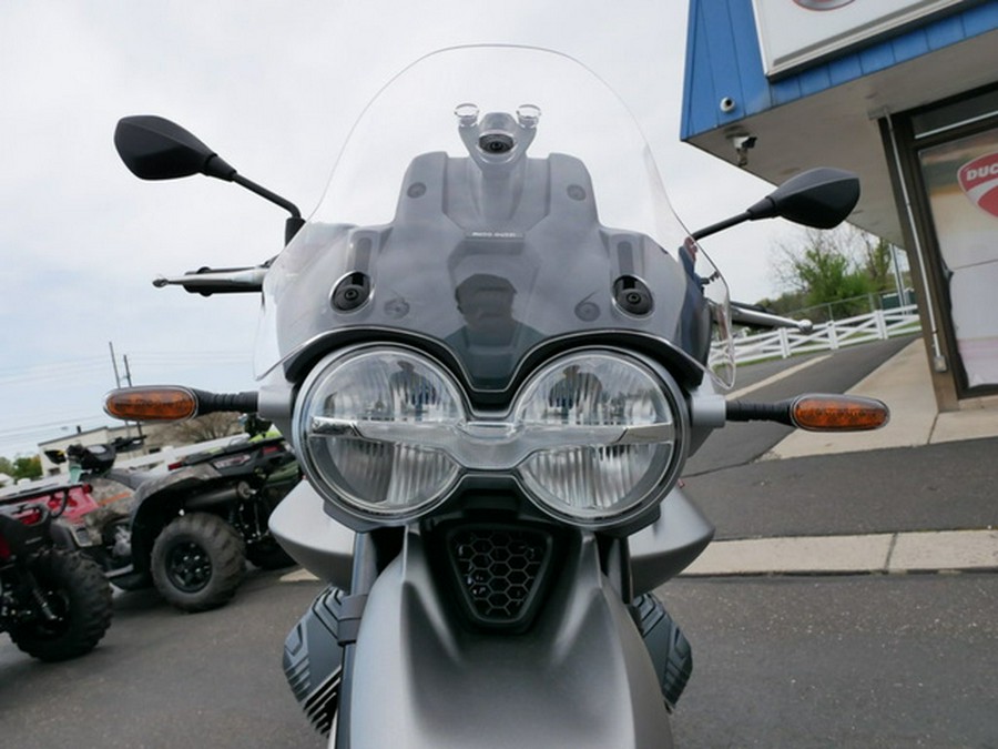2025 Moto Guzzi V85 Strada