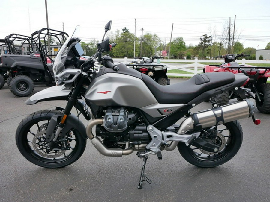 2025 Moto Guzzi V85 Strada