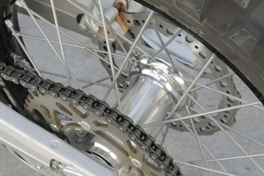 2026 Ducati Desmo450 MX