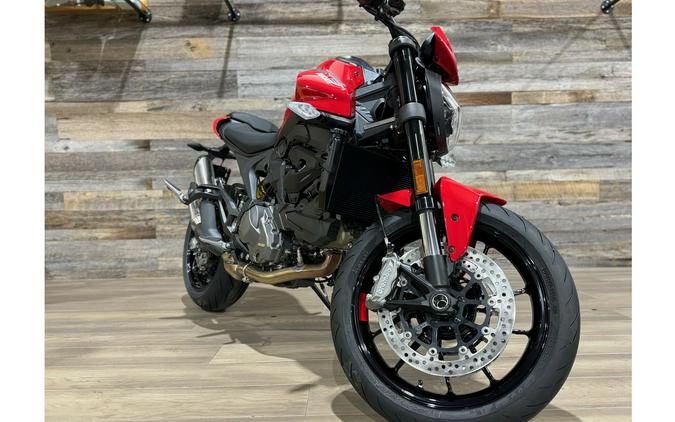 2024 Ducati MONSTER 950 (LOWERED 20mm)