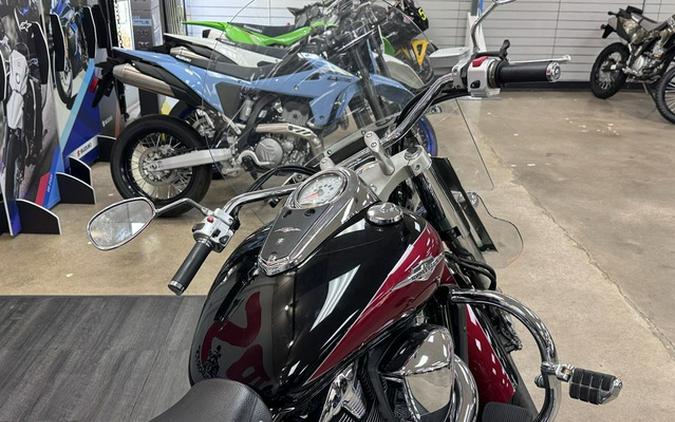 2009 Suzuki Boulevard C109RT