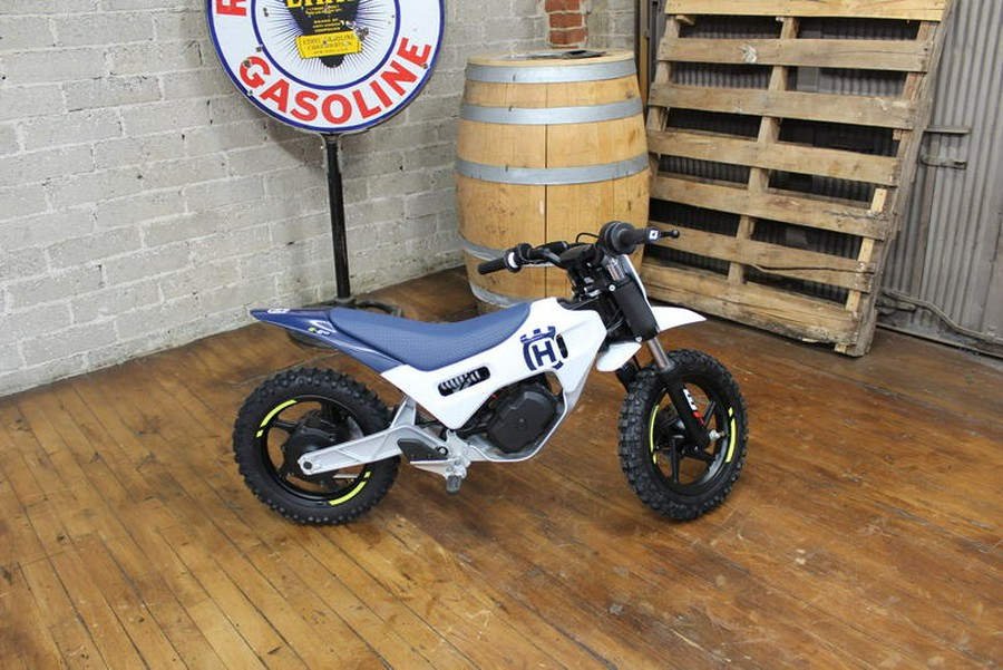 2024 Husqvarna® EE 2