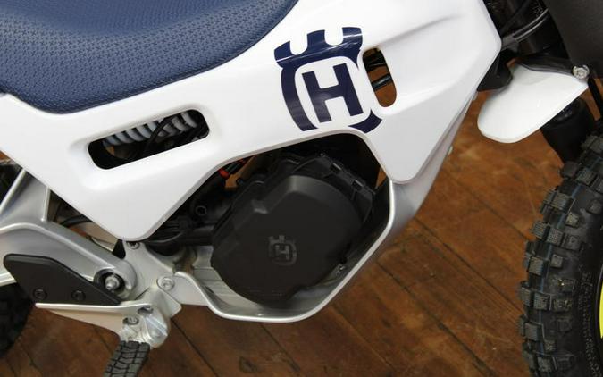 2024 Husqvarna® EE 2