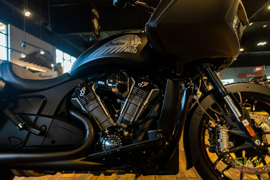 2023 Indian Motorcycle® Challenger® Dark Horse® Black Smoke