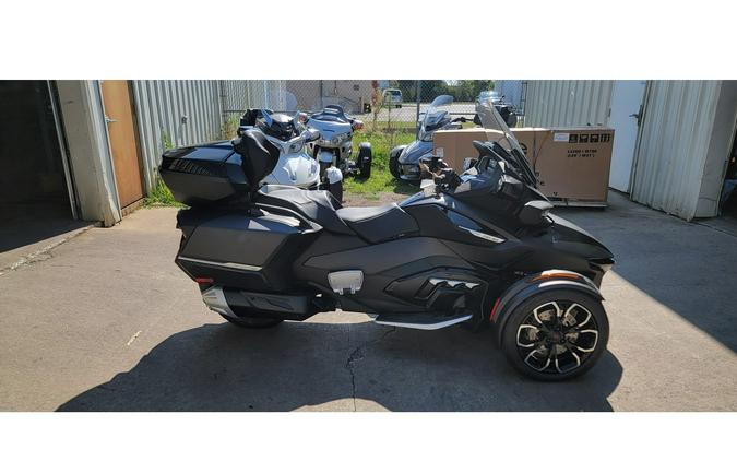 2023 Can-Am Spyder RT Review [Celebrating 2023 IFRD]