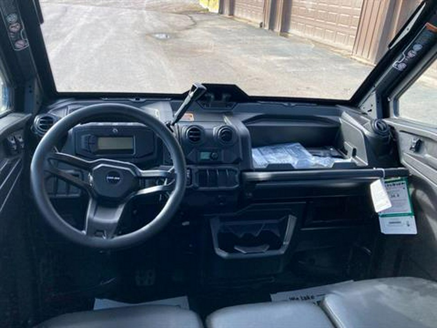 2026 Can-Am Defender MAX DPS CAB HD10