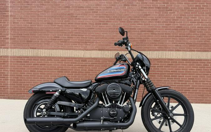 2021 Harley-Davidson® Iron 1200™ Vivid Black