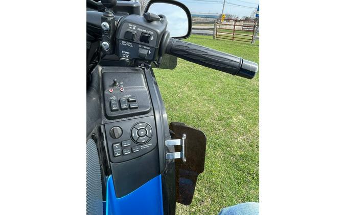 2015 GL1800 ROADSMITH - BLUE / SILVER - Honda