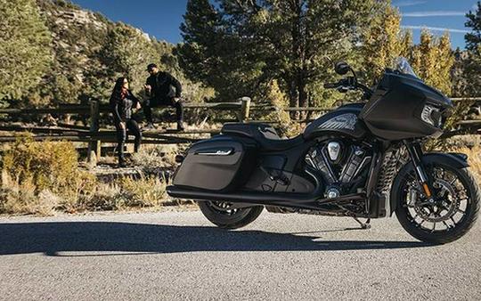 2026 Indian Challenger Dark Horse + 112 & Audio Package