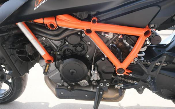 2024 KTM 1390 SUPER DUKE R EVO