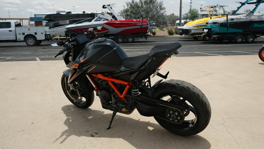 2024 KTM 1390 SUPER DUKE R EVO