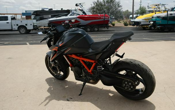 2024 KTM 1390 SUPER DUKE R EVO