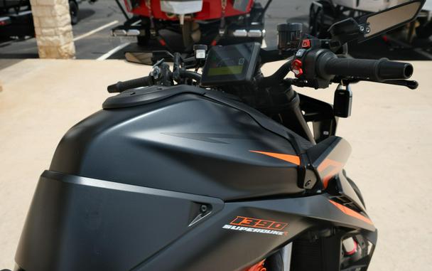 2024 KTM 1390 SUPER DUKE R EVO