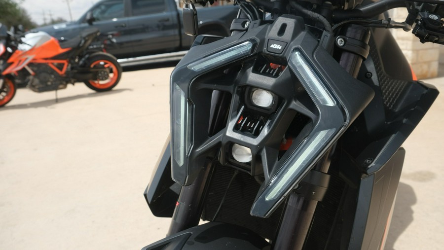 2024 KTM 1390 SUPER DUKE R EVO