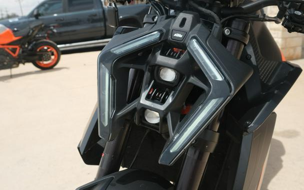 2024 KTM 1390 SUPER DUKE R EVO