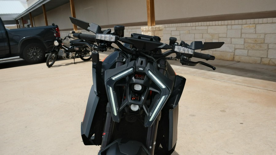 2024 KTM 1390 SUPER DUKE R EVO