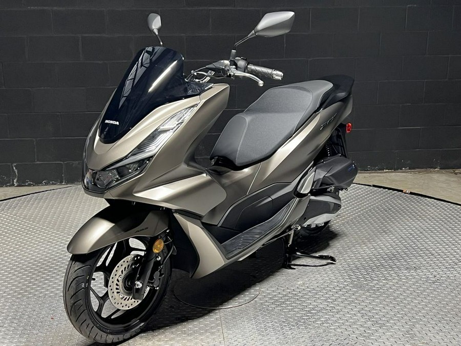 2023 Honda® PCX