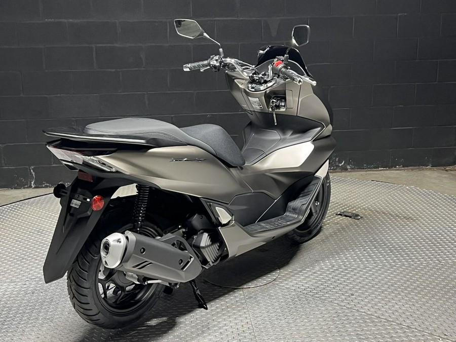 2023 Honda® PCX