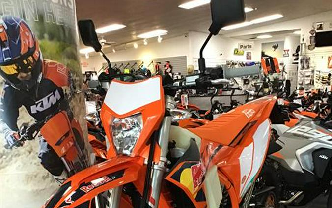 2025 KTM 350 EXC-F Champion Edition