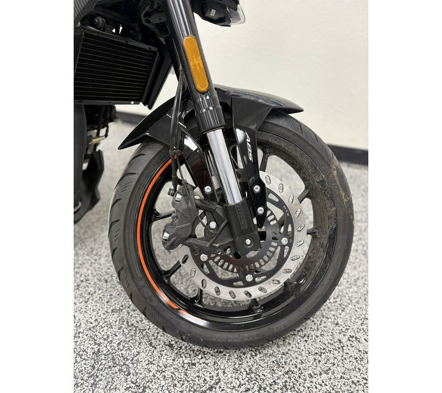 2023 CFMOTO 300NK - C0585