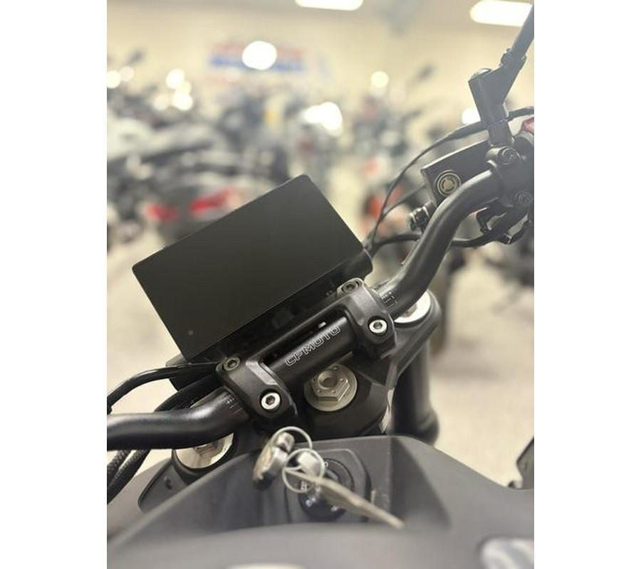 2023 CFMOTO CF300-US - C0585