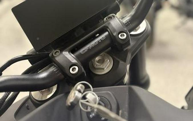 2023 CFMOTO CF300-US - C0585