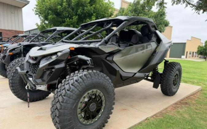 2026 Can-Am Maverick R X RC with Smart-Shox