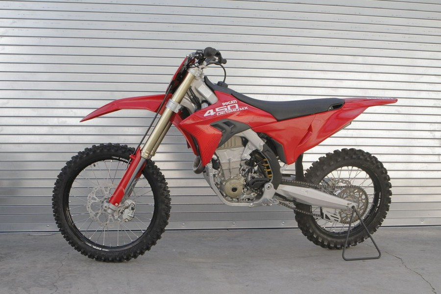 2026 Ducati Desmo450 MX