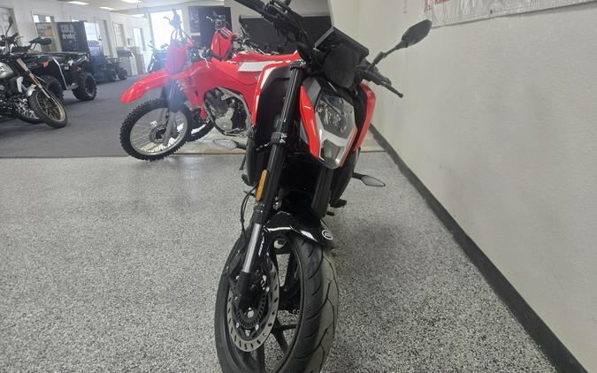 2024 CFMOTO 300NK - UC0749