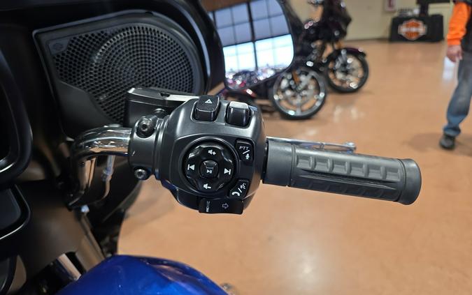 2025 Harley-Davidson® Street Glide® Blue Burst