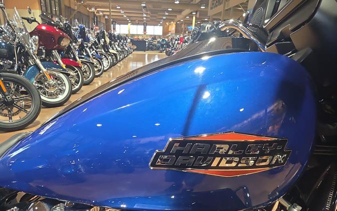 2025 Harley-Davidson® Street Glide® Blue Burst