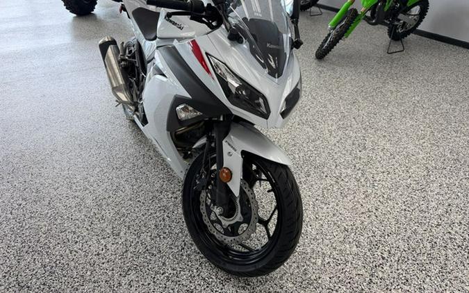2026 Kawasaki Ninja 300 ABS