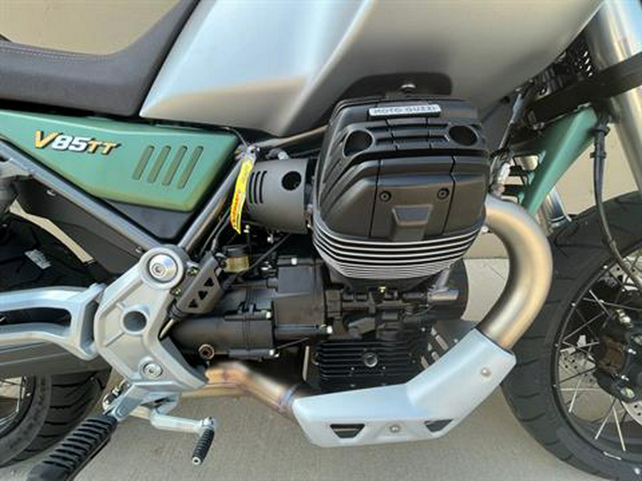 2022 Moto Guzzi V85 TT Centenario