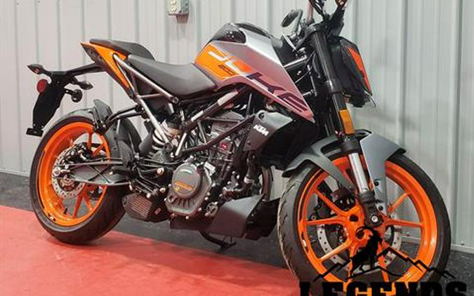 2023 KTM 200 Duke