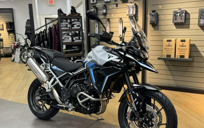 2026 Triumph Tiger 900 Alpine Edition