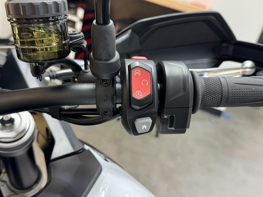 2026 Triumph Tiger 900 Alpine Edition