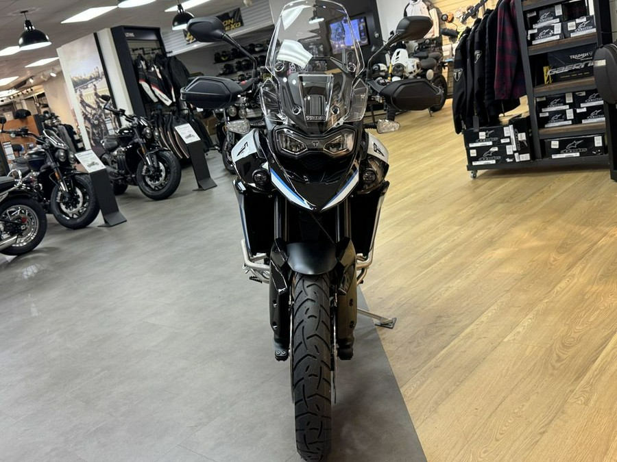 2026 Triumph Tiger 900 Alpine Edition