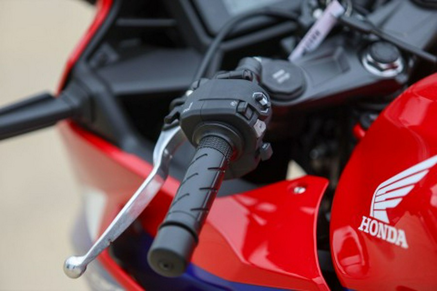 2025 HONDA CBR500RA (ABS)