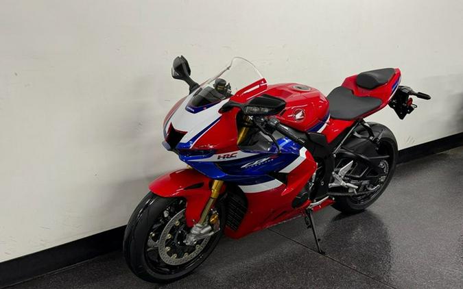 2026 Honda CBR1000RR-R Fireblade SP