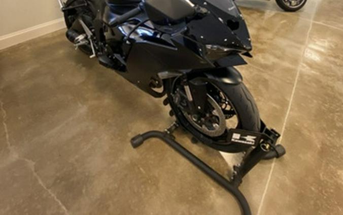 2024 Kawasaki Ninja ZX-6R Metallic Flat Spark Black/Ebony