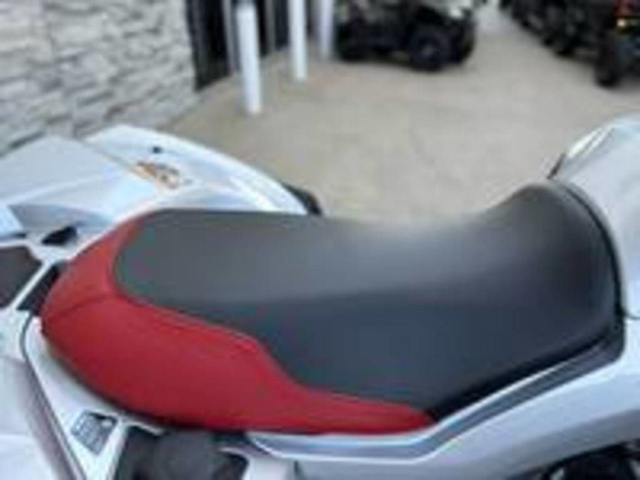 2026 Can-Am® Renegade X mr 1000 R Hyper Silver & Legion Red