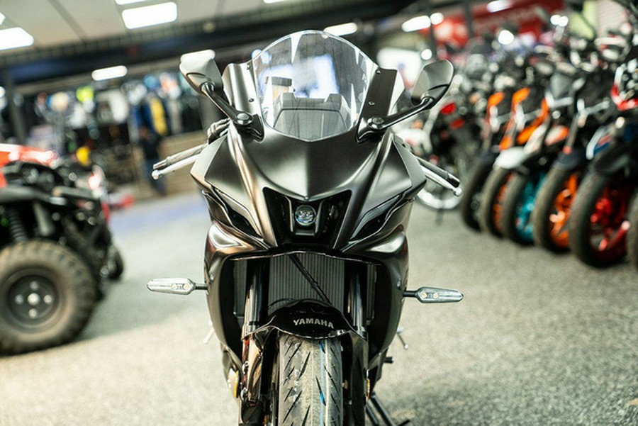 2025 Yamaha YZF R7