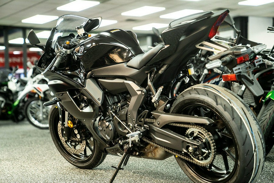 2025 Yamaha YZF R7