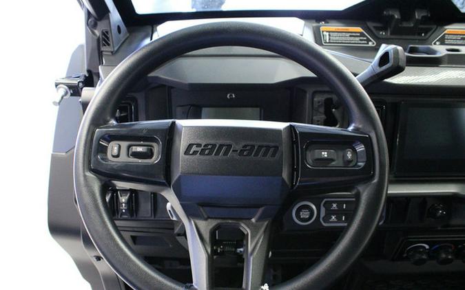 2026 Can-Am Defender MAX XT CAB HD11 With 10.25 In.Display