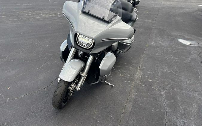 2025 Harley-Davidson Street Glide FLHXU - Ultra